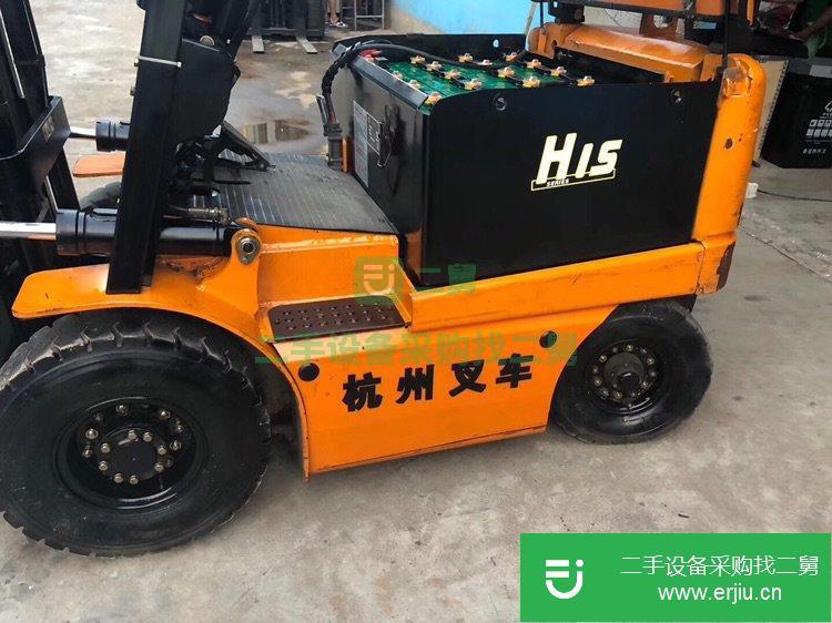 1.5噸倉儲環(huán)保型電動二手叉車現(xiàn)貨處理