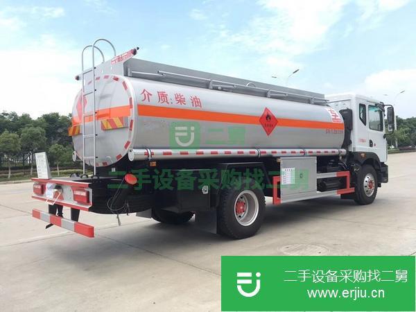 國五東風多利卡8噸加油車帶牌低價轉讓帶加油機