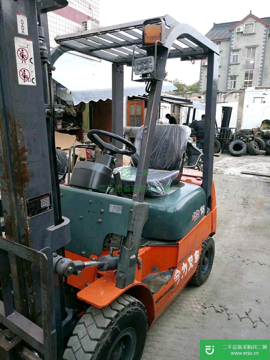 個人轉(zhuǎn)讓二手叉車，3噸合力自動擋，價格便宜手續(xù)齊全