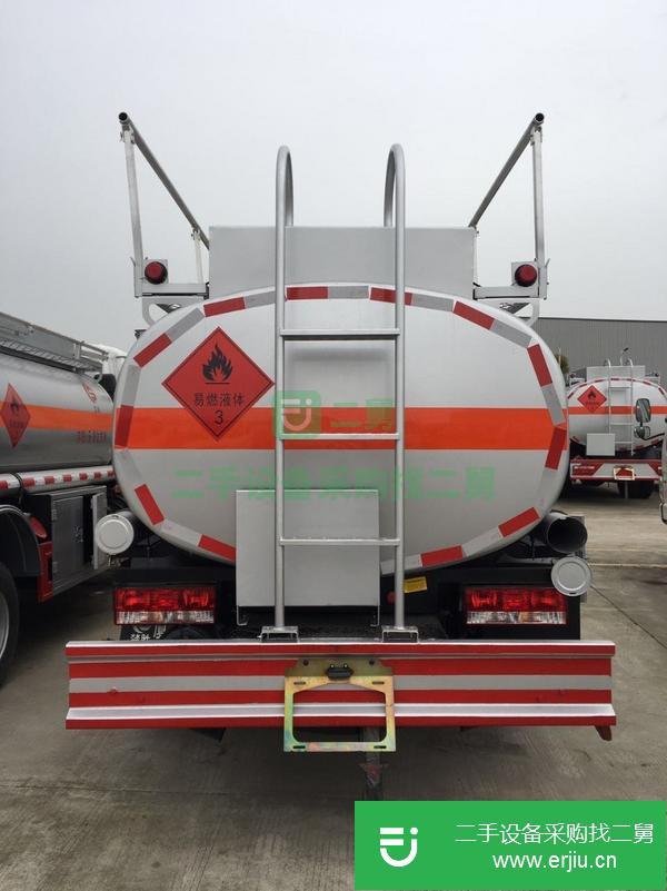二手4噸加油車(chē)現(xiàn)貨低價(jià)出售