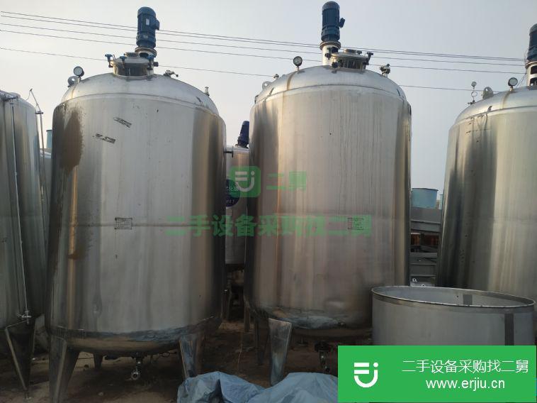 二手?jǐn)嚢韫揶D(zhuǎn)讓，不銹鋼攪拌罐出售！