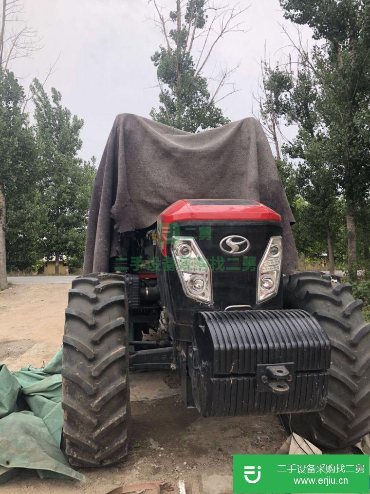 轉(zhuǎn)讓:9成新大型拖拉機(jī)誠信出售