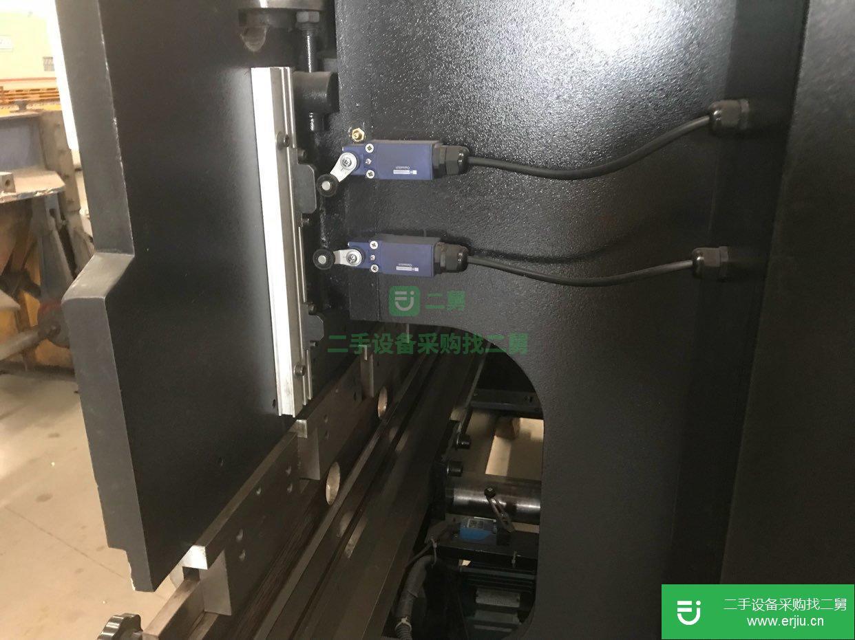 出售二手40T/2500液壓數顯折彎機