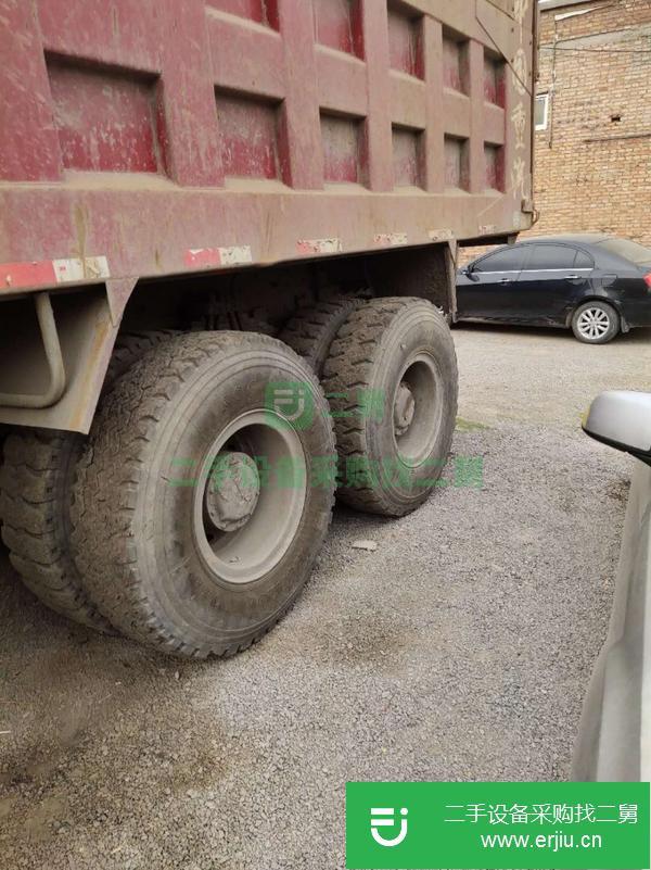 急售二手的八成新的16年豪沃自卸車