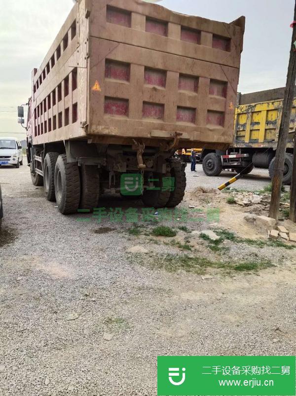 急售二手的八成新的16年豪沃自卸車