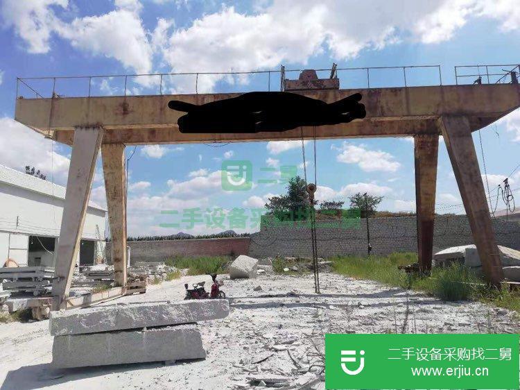 九成新25噸露天大行吊