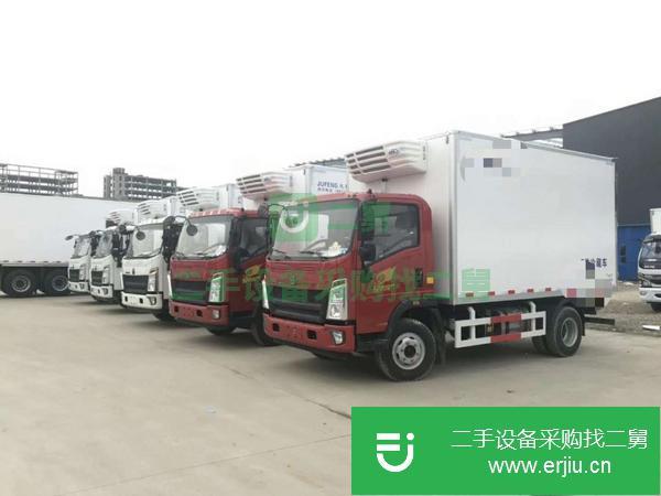 低價出售重汽豪沃4米2冷藏車