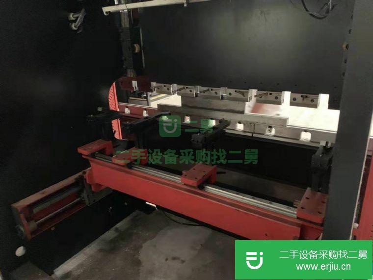 轉(zhuǎn)讓:金方圓60-2.05m數(shù)控折彎機
