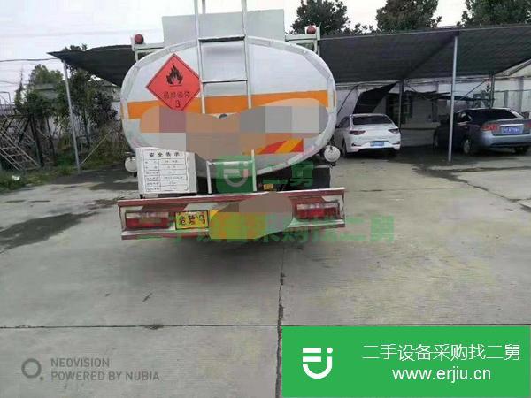 楚勝8噸加油車帶手續轉讓