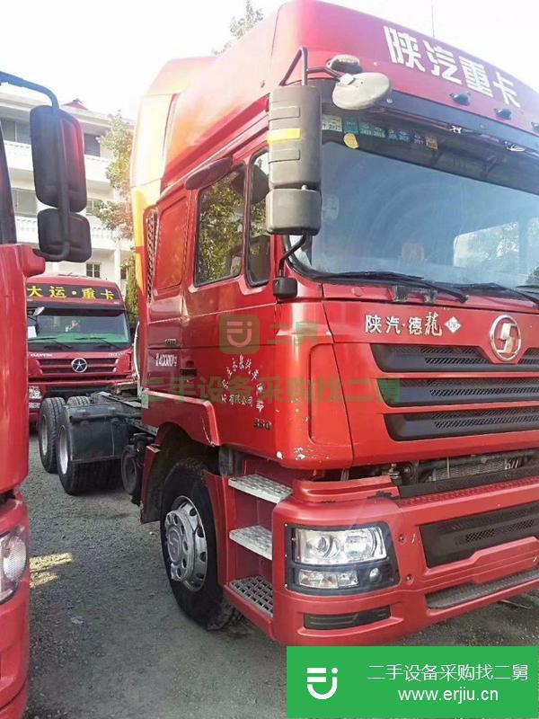 轉(zhuǎn)讓14年6月 德龍350天然加氣車牽引車