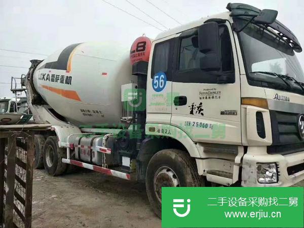 轉(zhuǎn)讓個(gè)人16年歐曼攪拌車,大14方,L8上裝,原版原漆,手續(xù)齊全