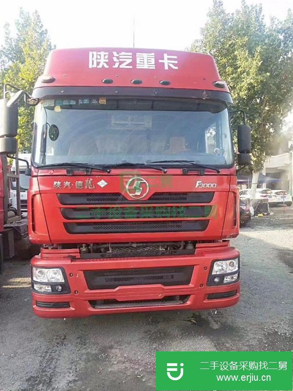 轉(zhuǎn)讓14年6月 德龍350天然加氣車牽引車