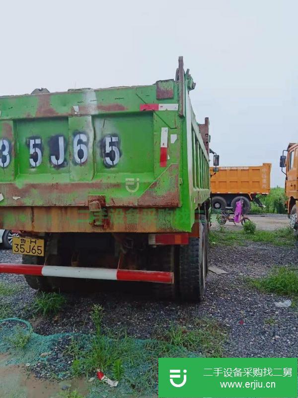 急轉(zhuǎn)14年二手豪沃自卸車 340馬力 后八輪