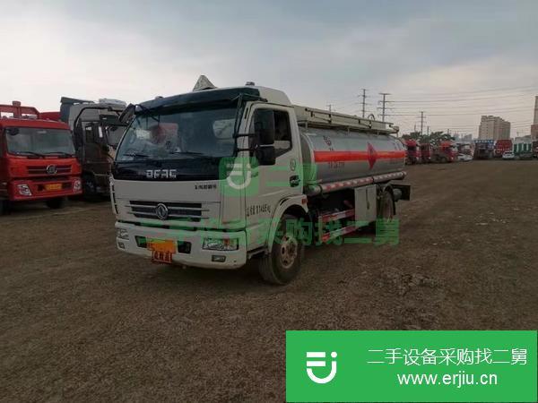 工地完工轉讓手續齊全的二手5噸加油車