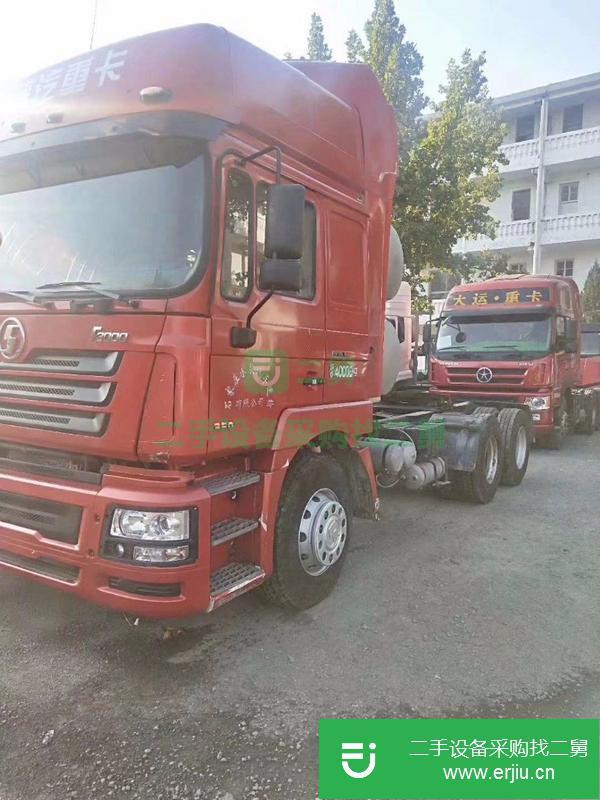 轉(zhuǎn)讓14年6月 德龍350天然加氣車牽引車