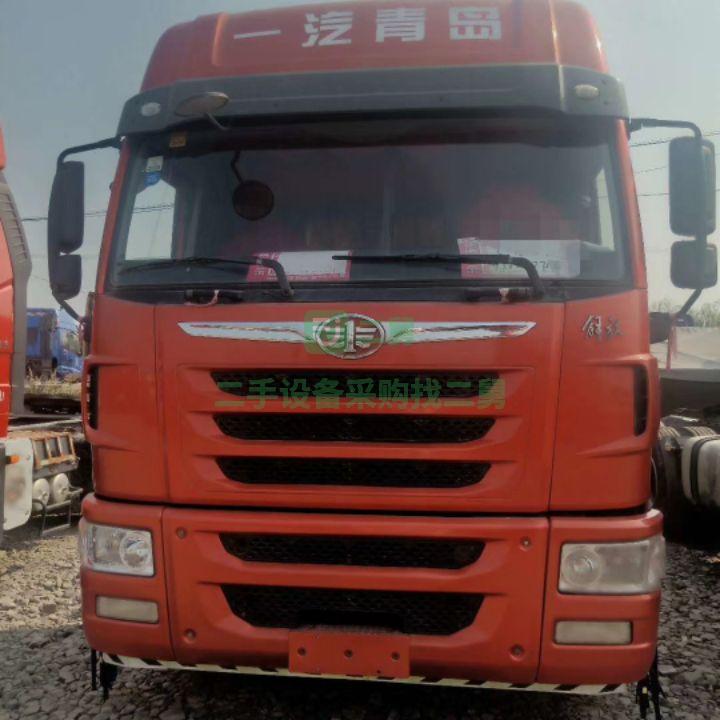 急售9成新牽引車解放天V雙驅(qū)輕體