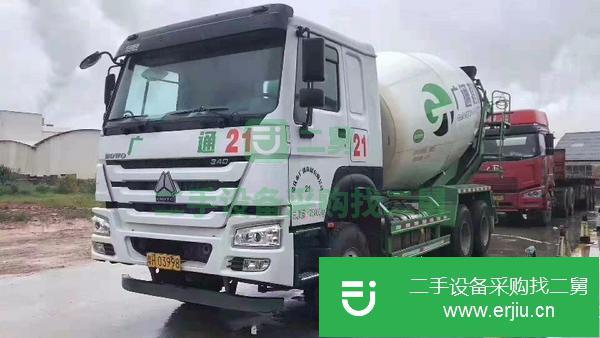 出售二手的18年豪沃大12 方攪拌車
