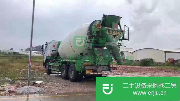 出售二手的18年豪沃大12 方攪拌車