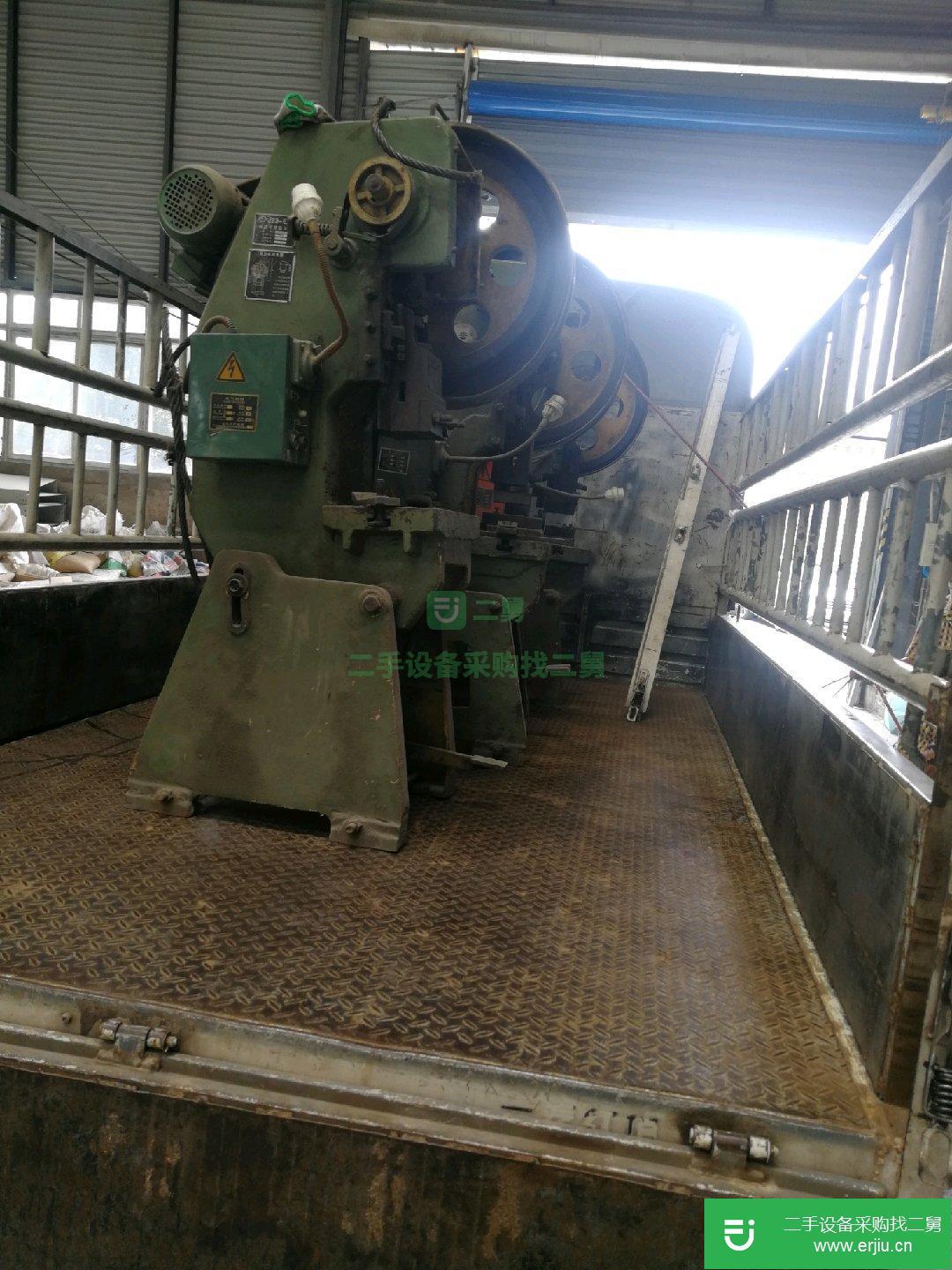 轉讓出售二手九成新沖床6.3T