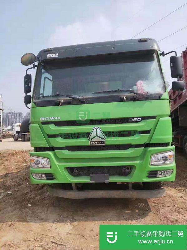出售17年豪沃自卸車   國五排放