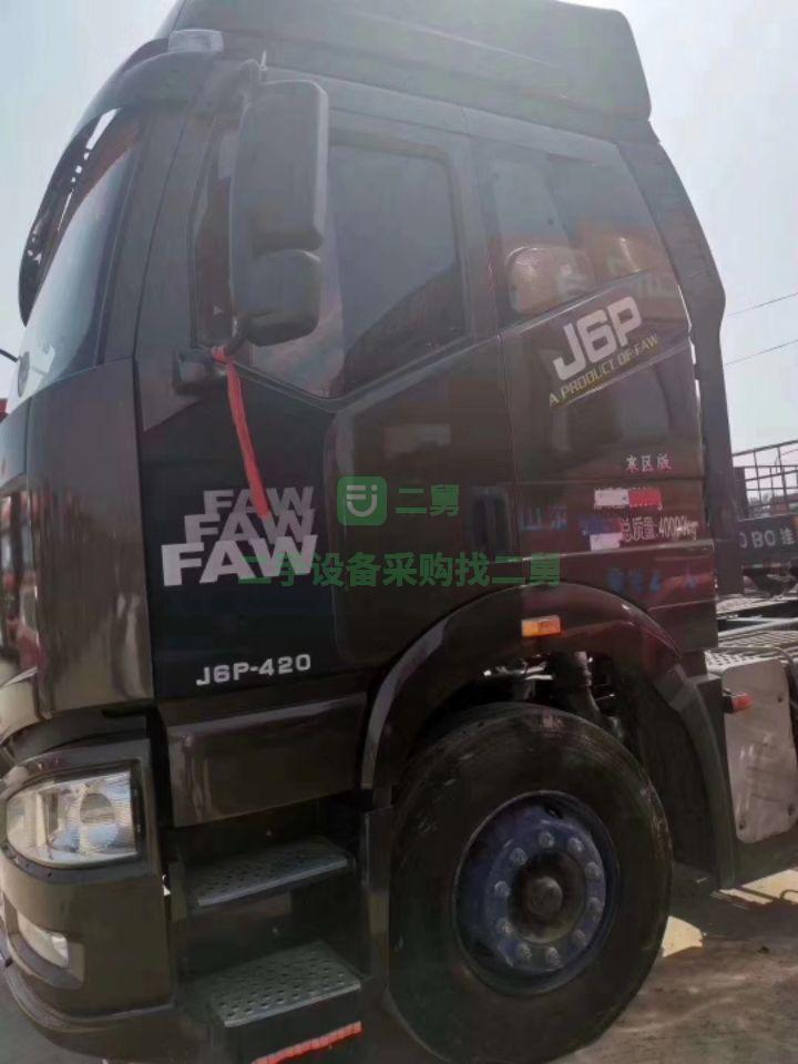 急售9成新解放J6牽引車頭雙驅輕體，420馬力