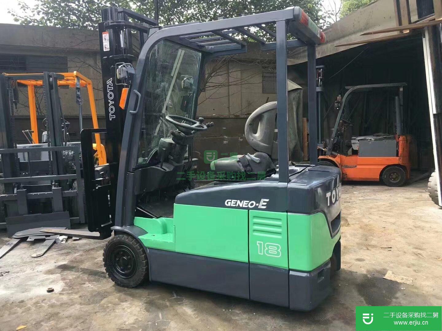 二手叉車前移式電動(dòng)叉車，進(jìn)口豐田電動(dòng)堆高二手叉車