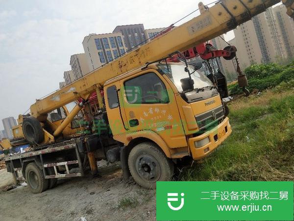 轉(zhuǎn)讓東風(fēng)8噸吊車(chē)