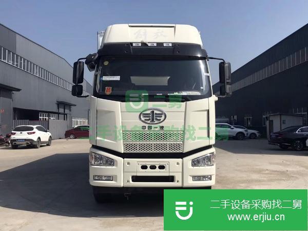 7.7米解放小三軸冷藏車低價出售