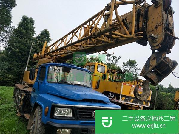 轉(zhuǎn)讓精品2015年11月 徐工8噸吊車