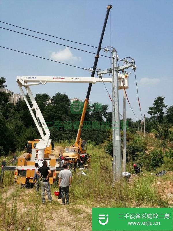 出售10年大江八噸吊車