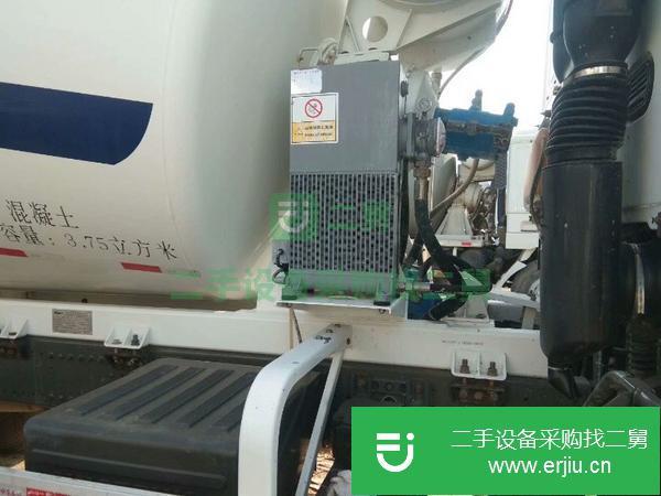 處理二手豪沃大14方國五轉(zhuǎn)讓 可按揭 二手混凝土攪拌罐車
