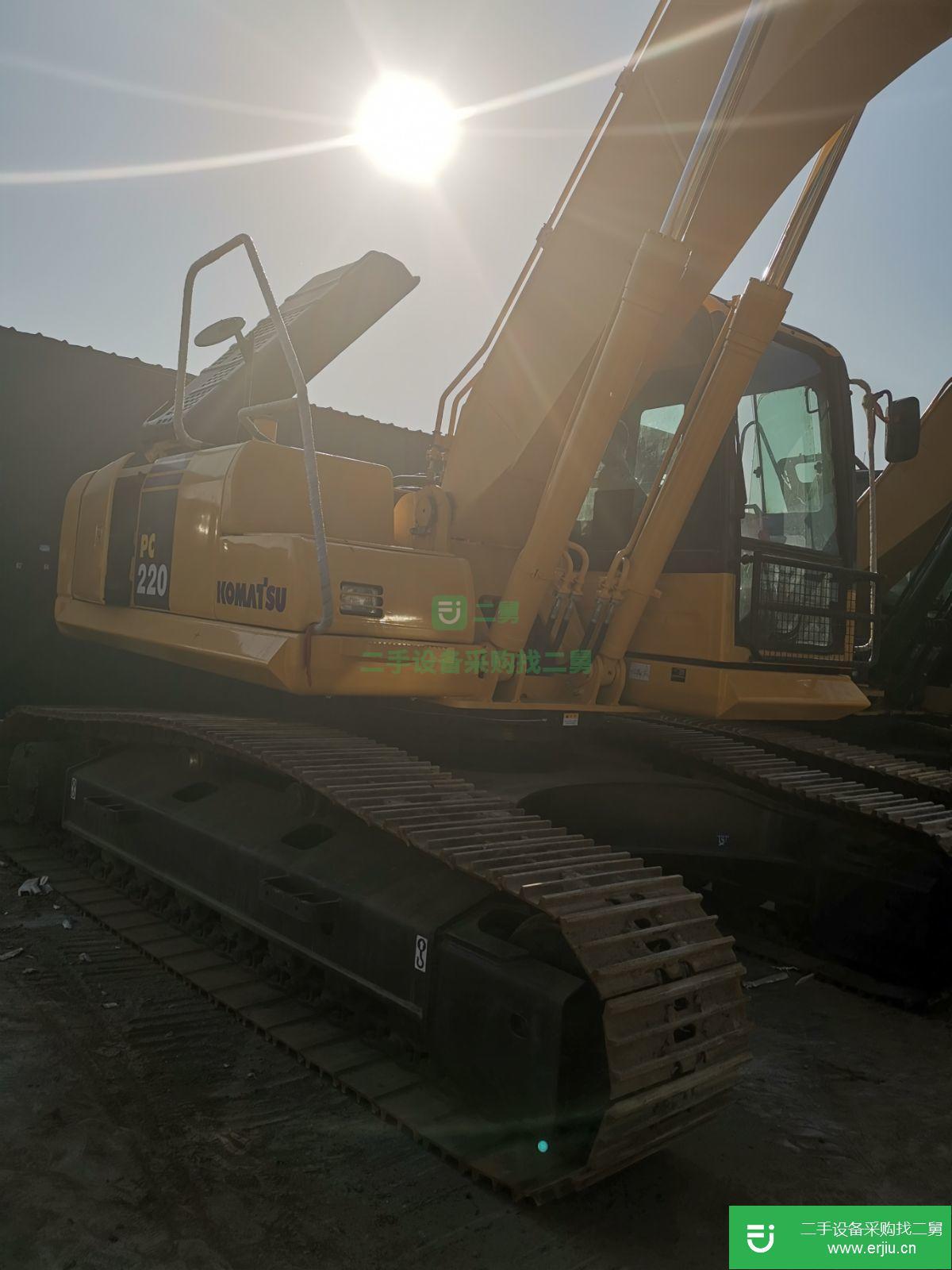 小松220二手挖掘機小松 PC220LC-8 挖掘機 (全國免費送貨到家)