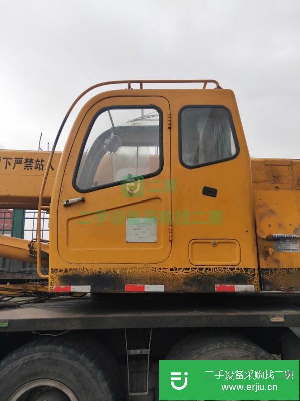 出售二手的八成新的2005年徐工25E吊車