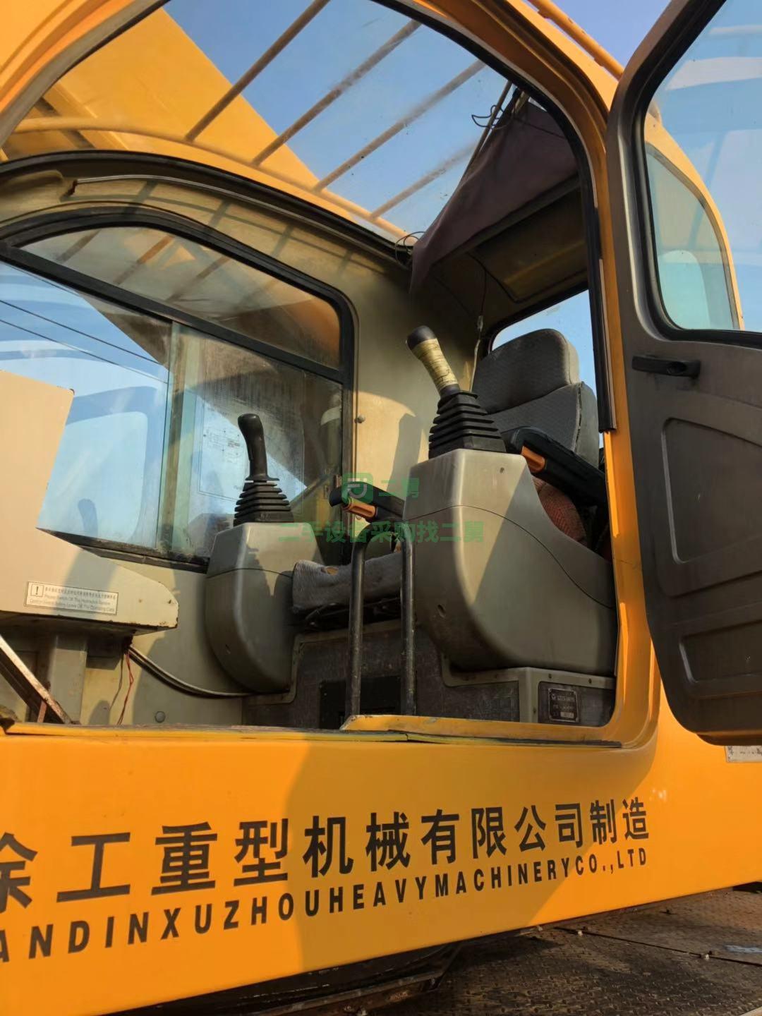 低價出售二手的25K-1汽車吊