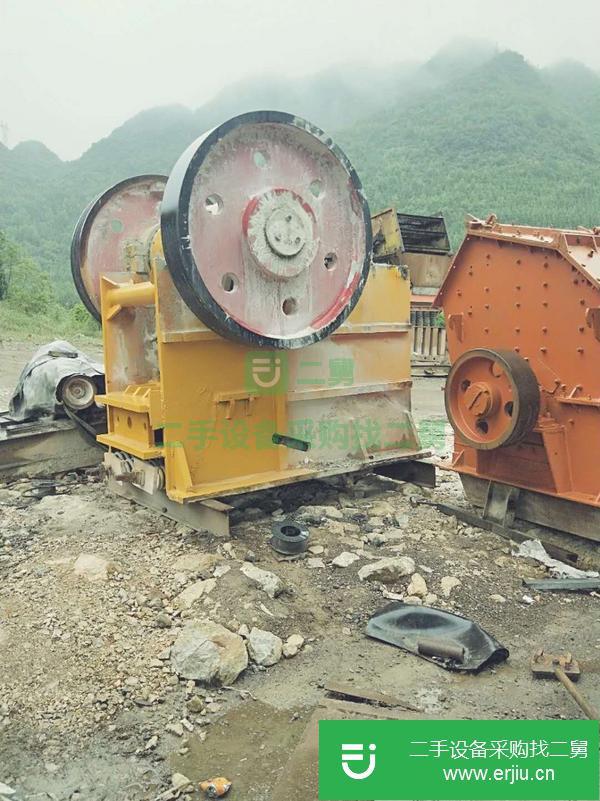 轉(zhuǎn)讓二手58顎式破碎機(jī)帶電機(jī)電柜閑置中低價處理