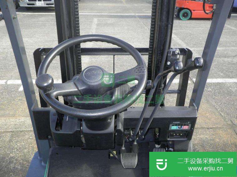 轉讓8成新二手豐田7FB15 1.5噸叉車一臺
