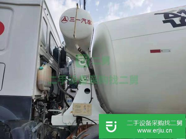 出售18年豪沃攪拌車  國五排放   三一上裝