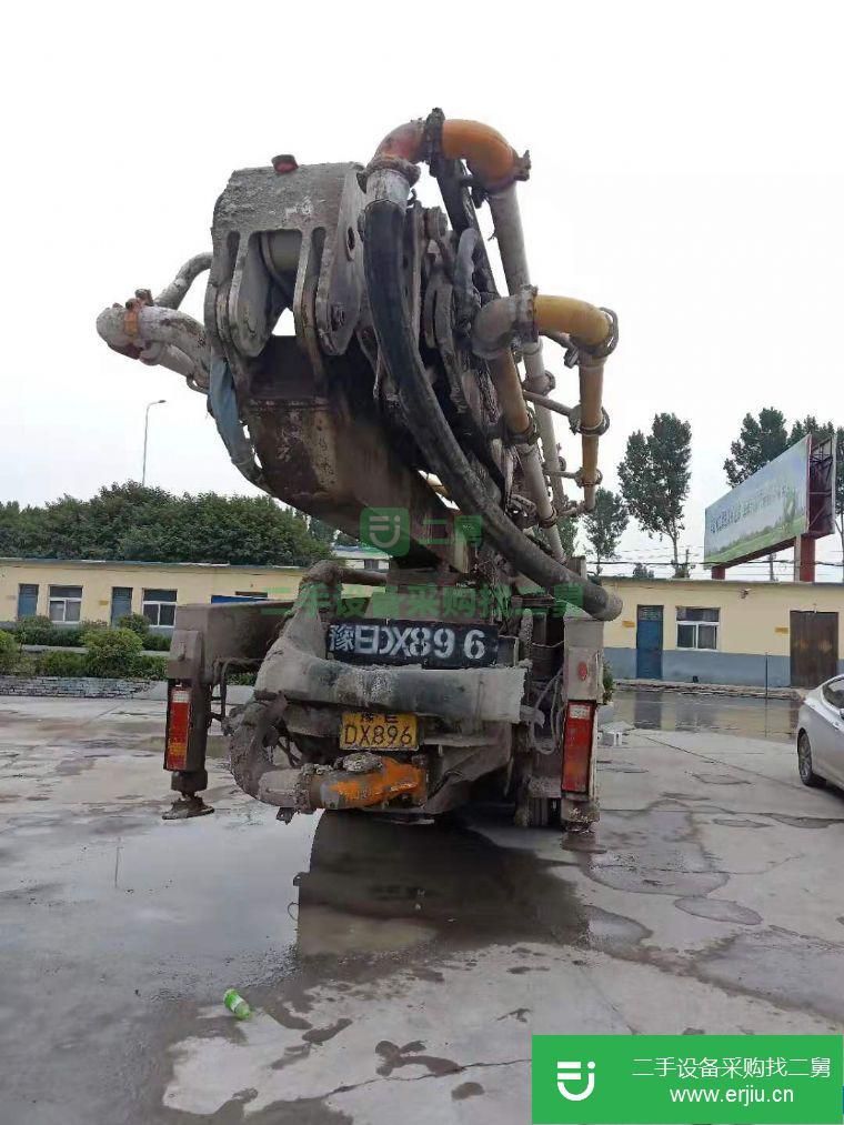 轉(zhuǎn)讓中聯(lián)二手混凝土泵車