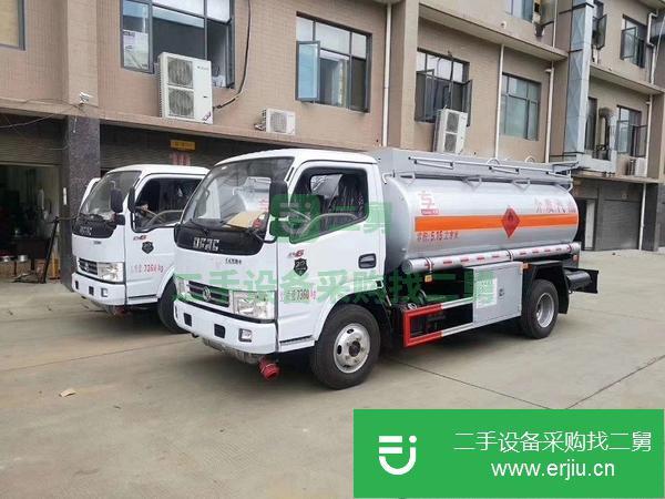 轉(zhuǎn)讓能異地審車的二手5噸加油車 手續(xù)齊全車況好價(jià)格便宜