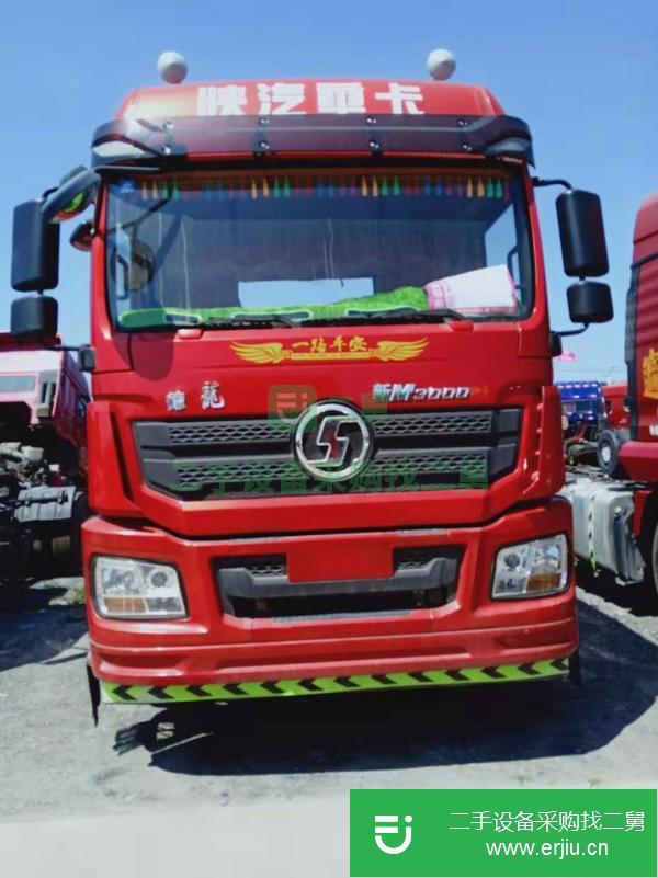 轉(zhuǎn)讓出售17年二手德龍牽引車 400馬力 雙驅(qū)輕體