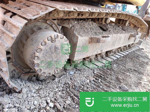 低價出售二手挖機小松220