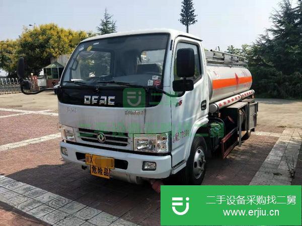 低價出售上好牌的5噸油罐車