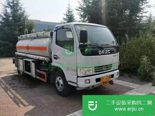 低價出售上好牌的5噸油罐車