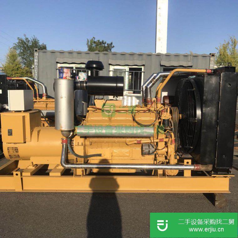 轉(zhuǎn)讓上柴股份300千瓦二手柴油發(fā)電機(jī)組，九成新