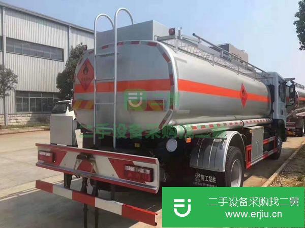 12噸加油車手續齊全低價轉讓