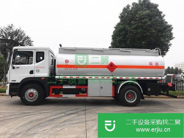 轉(zhuǎn)讓超值D9多利卡油罐車