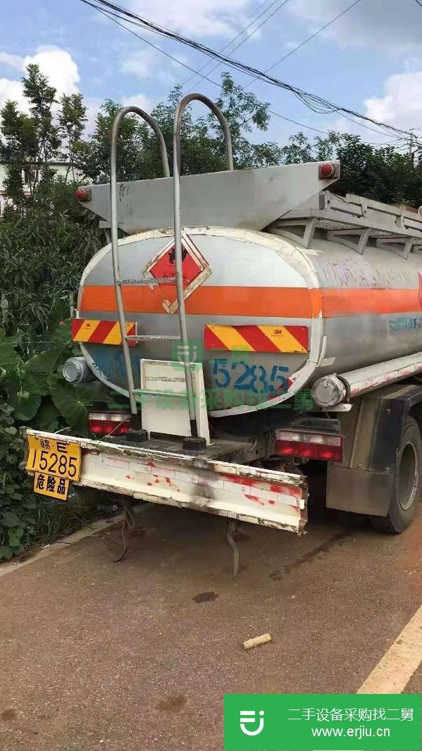 轉讓手續齊全江西牌5噸油罐車。