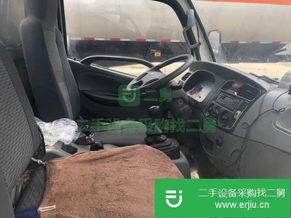 二手5噸油罐車油槽車現車5噸油罐車便宜出售