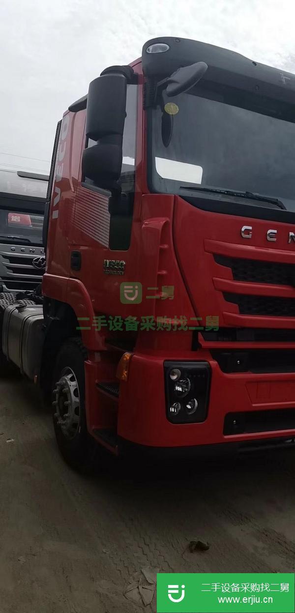 轉讓17-18年重汽豪沃，德龍，解放雙驅輕體牽引車。可分期