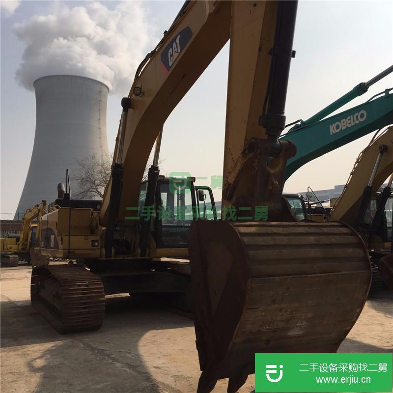 低價出售二手小松220 240360挖掘機